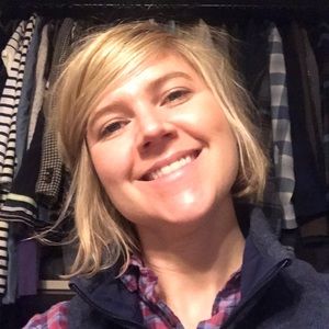 Meet your Posher, Hallie